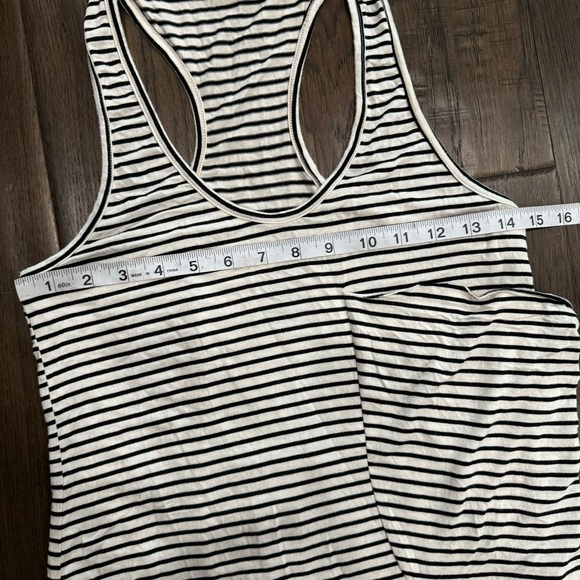 Urban Behaviour Tank Top - Picture 10 of 11